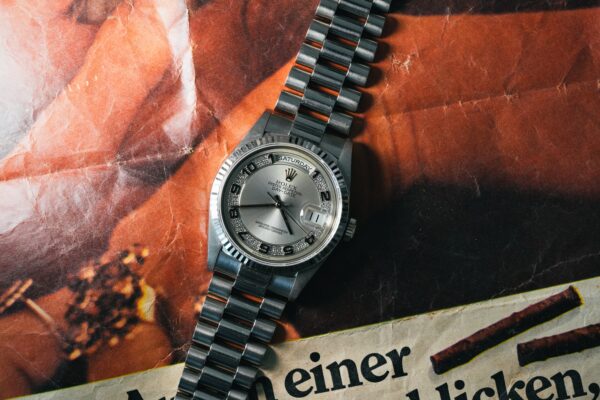 Rolex Day-Date 18239 WG “Myriad Diamond” - Image 2