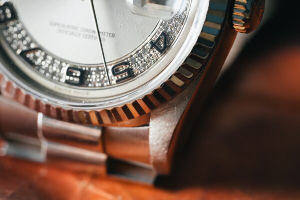 Rolex Day-Date 18239 WG “Myriad Diamond” - Image 3